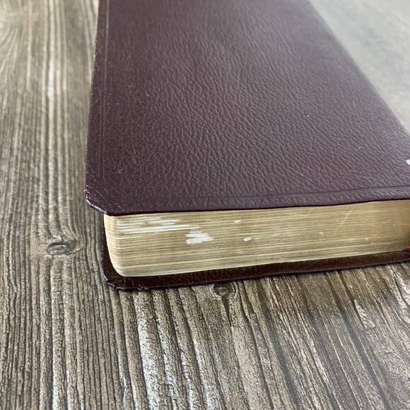 Holman KJV Burgundy Leather Large Print Compact Bible WOC in Red Letter - Picture 8 of 12